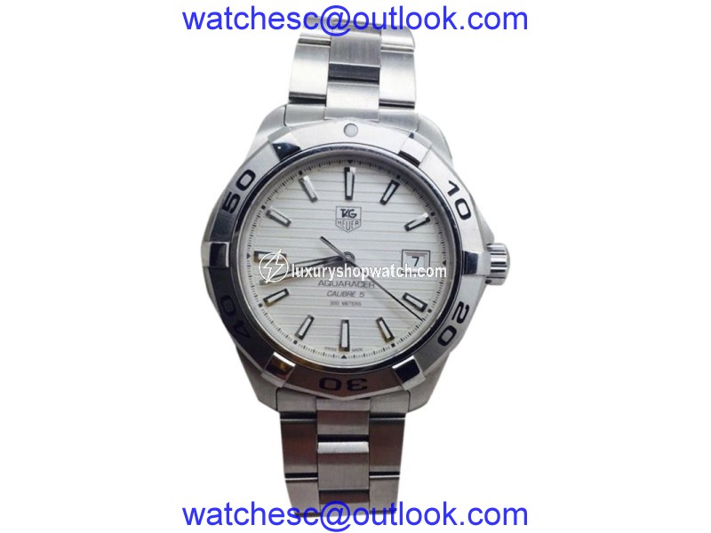 Tag Heuer Aquaracer WAP2011 Caliber 5 Automatic White Dial Mens Watch Tag Heuer