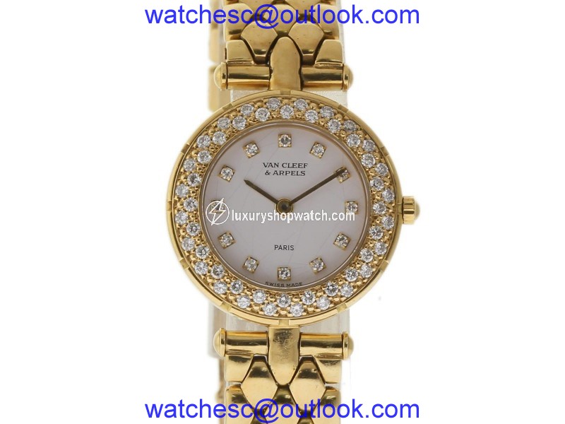 Van Cleef & Arpels Classique 5212503 18K Yellow Gold Diamond 24mm Womens Watch Van Cleef & Arpels