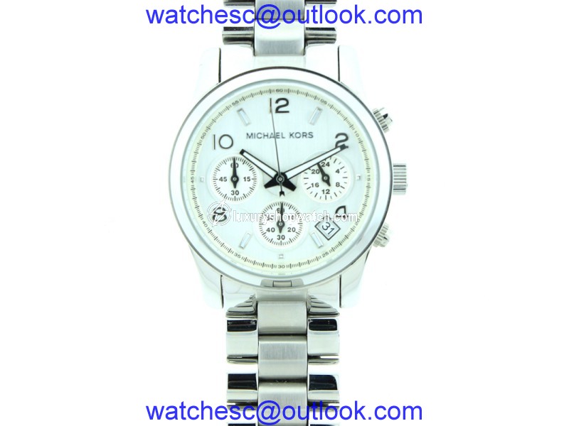 Michael Kors Runway Oversized Silver-Tone Michael Kors