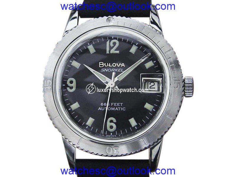 Bulova Snorkel 666 Swiss Made Stainless Steel Automatic 35mm Mens Watch 1970s Bulova