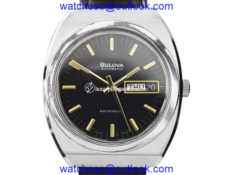 Bulova Stainless Steel Black Dial Automatic 36mm Mens Watch 1970s Bulova