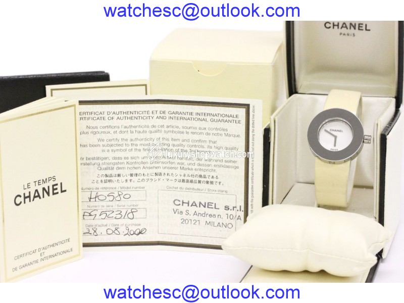 Chanel La Ronde Stainless Steel & Leather Band Quartz 29mm Womens Watch Chanel